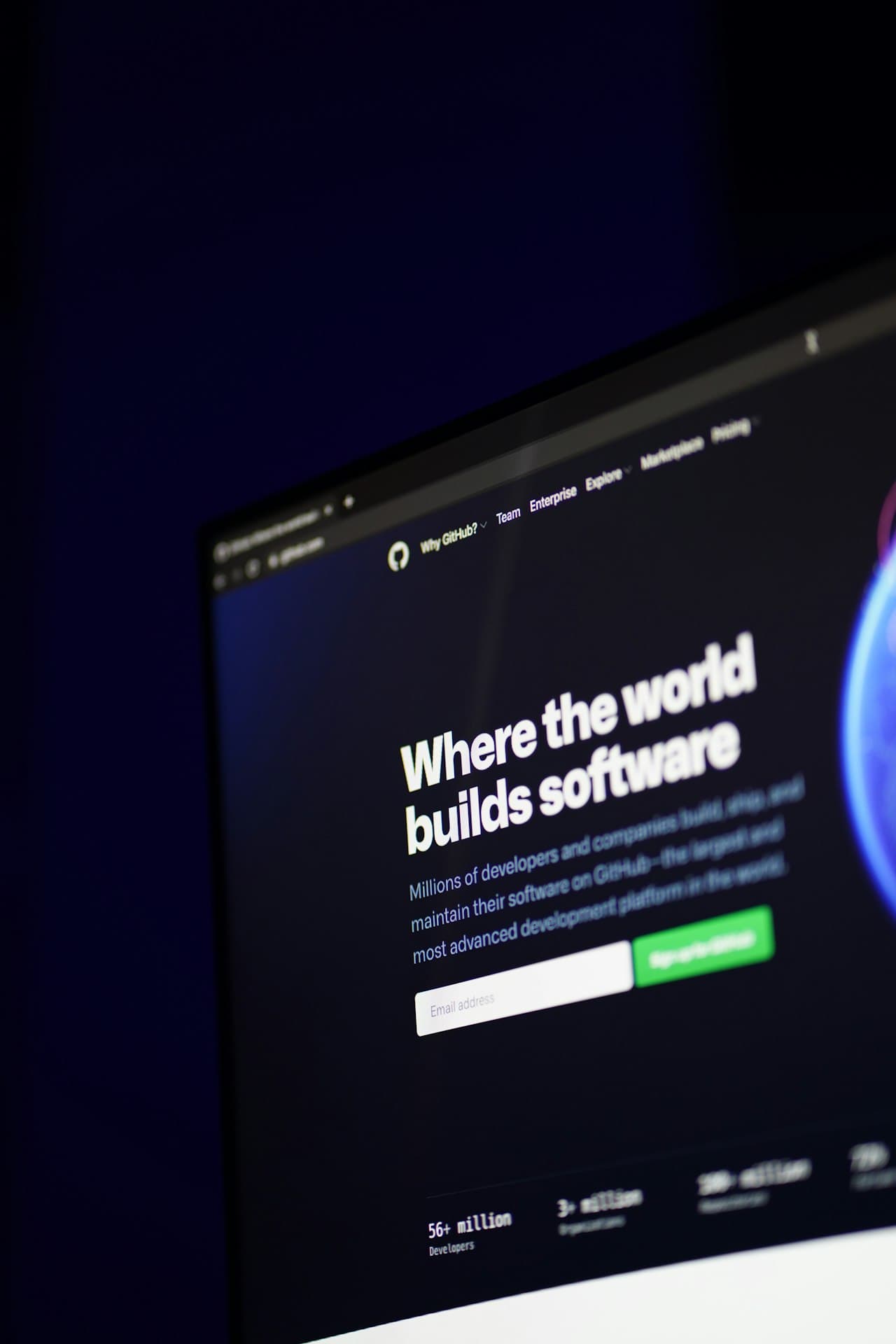 Interface GitHub open source affichée sur un écran
