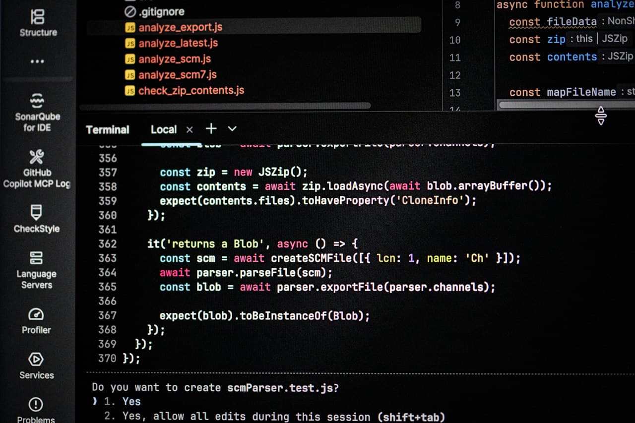 Écran affichant code source et sortie de terminal