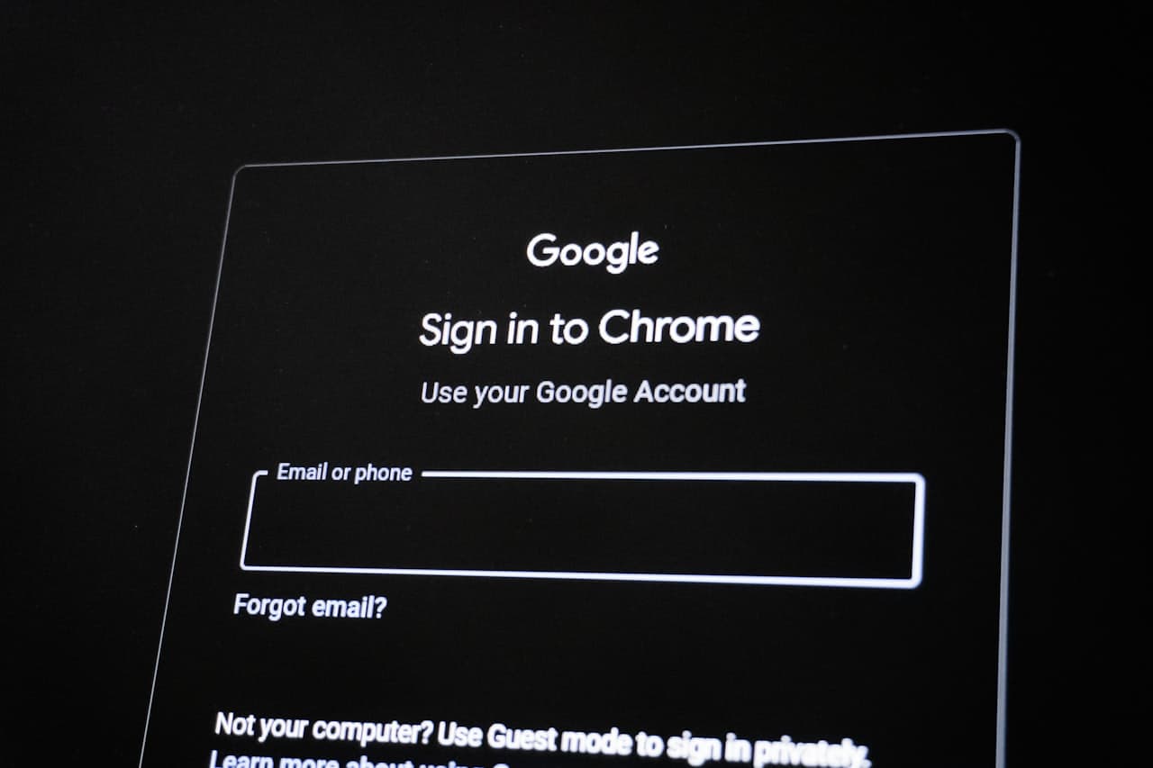 Écran de connexion Google Chrome avec champ email